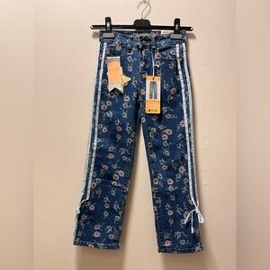 Celebrity Ace Girl’s Mid Rise Straight Leg Jeans, Sz 7, Blue With Floral Print